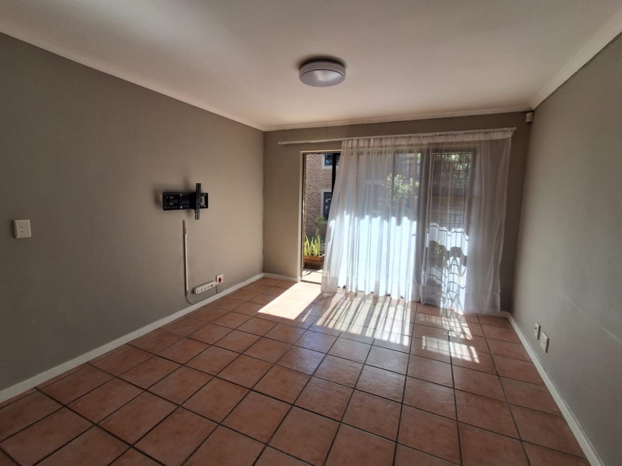 To Let 2 Bedroom Property for Rent in Sonstraal Western Cape